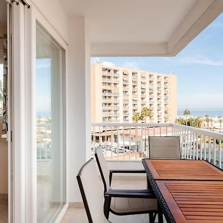 Amplio Con Vistas Al Mar Y Piscina En Benalmadena Apartman Kültér fotó