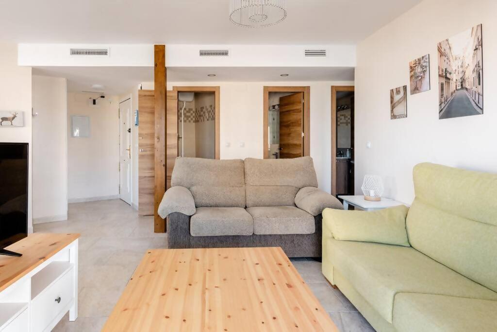 Amplio Con Vistas Al Mar Y Piscina En Benalmadena Apartman Kültér fotó