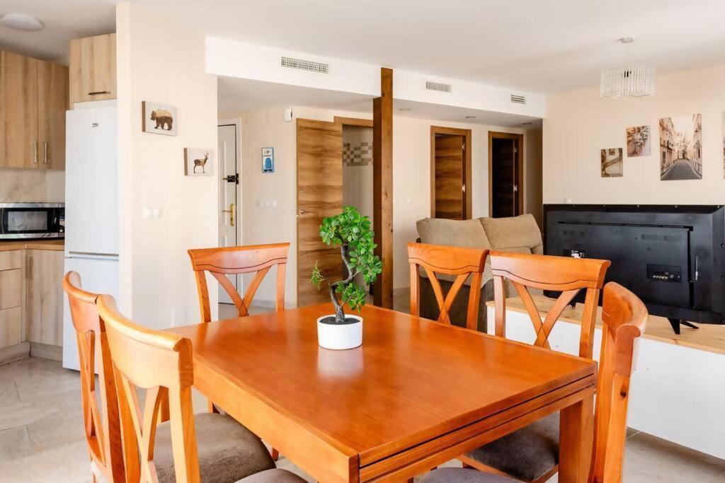 Amplio Con Vistas Al Mar Y Piscina En Benalmadena Apartman Kültér fotó